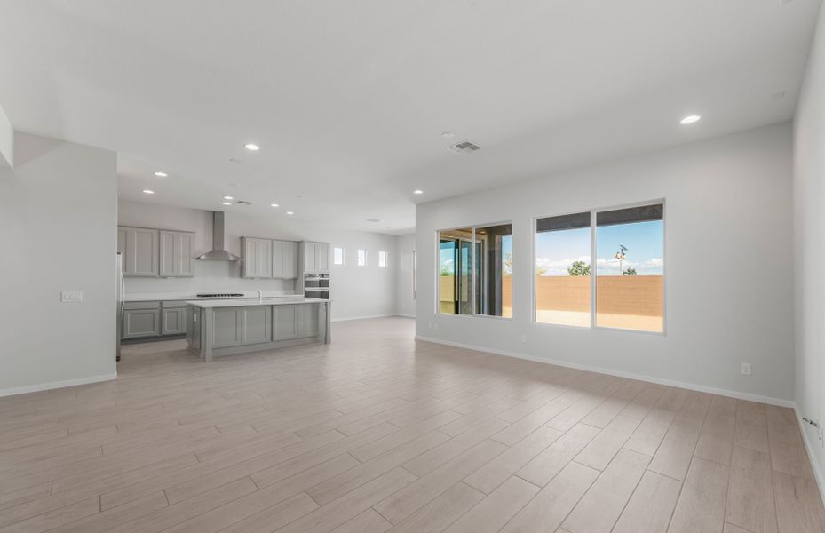 Spacious, unfurnished interior of a new home in Legado West, Queen Creek (Image 26). Spacious, unfurnished interior of a new home in Legado West, Queen Creek (Image 26).