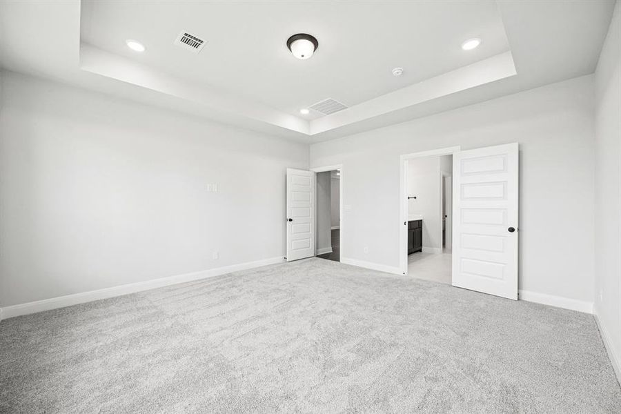 Spacious, unfurnished interior of a new home in Solterra - Garden Series, Mesquite (Image 23). Spacious, unfurnished interior of a new home in Solterra - Garden Series, Mesquite (Image 23).