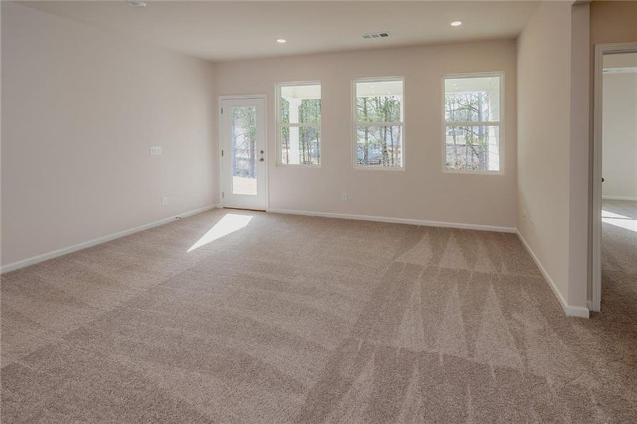 Spacious, unfurnished interior of a new home in Villages at Cedar Hill, Dallas (Image 18). Spacious, unfurnished interior of a new home in Villages at Cedar Hill, Dallas (Image 18).