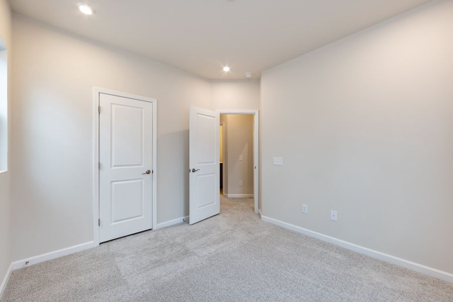 Spacious, unfurnished interior of a new home in Fifteen 15 Cannon, Charlotte (Image 35).