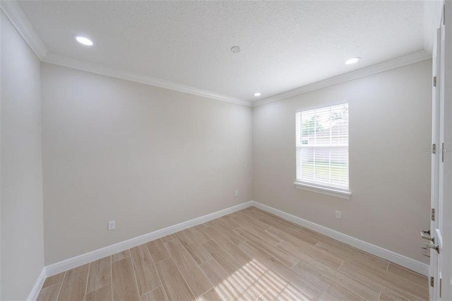 Spacious, unfurnished interior of a new home in , Summerfield (Image 19).