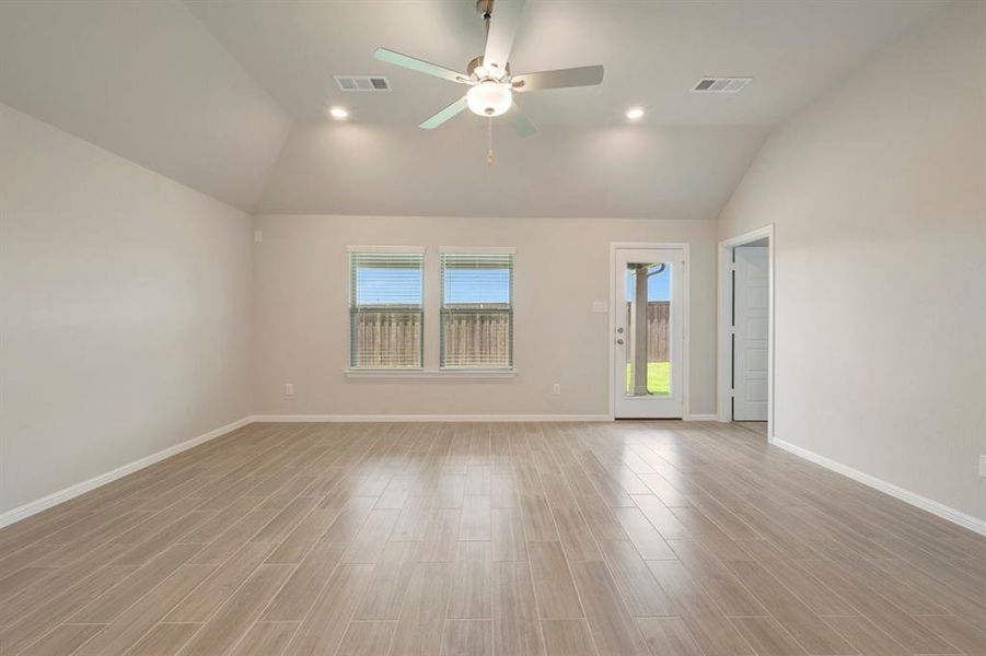 Spacious, unfurnished interior of a new home in Tarrytown, Crowley (Image 38). Spacious, unfurnished interior of a new home in Tarrytown, Crowley (Image 38).