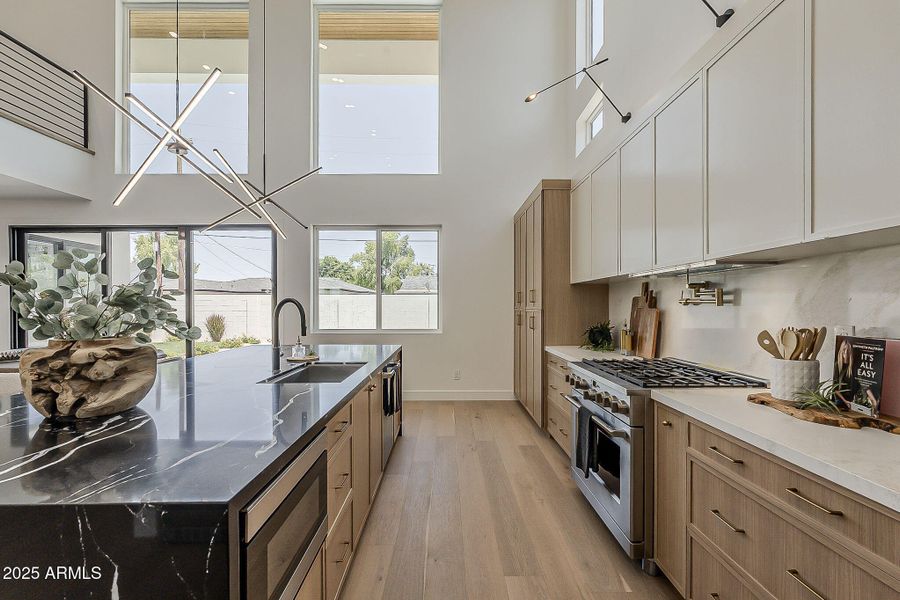 17-web-or-mls-Piccadilly-17 17-web-or-mls-Piccadilly-17