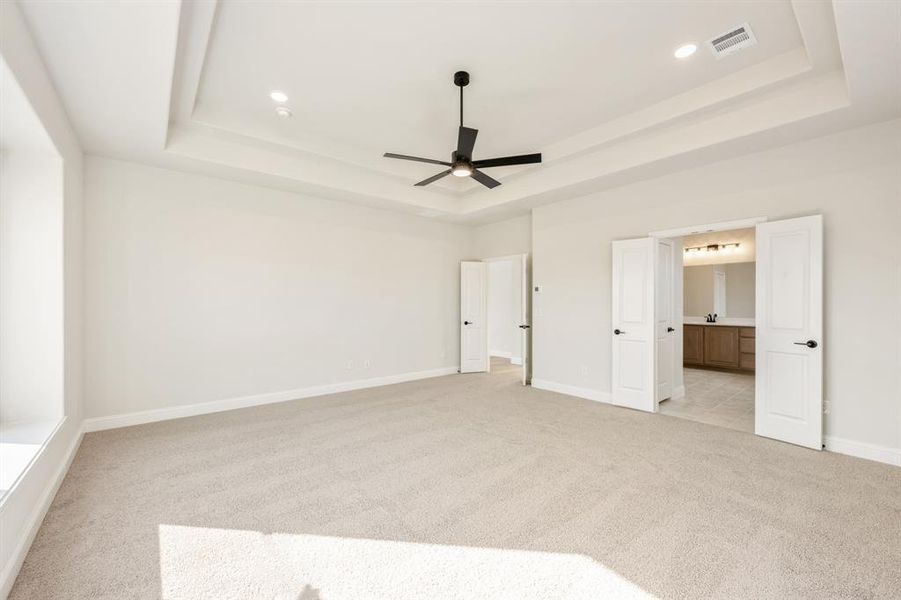 Spacious, unfurnished interior of a new home in Liberty, Melissa (Image 37).