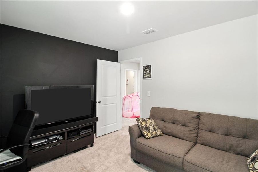 Furnished interior view inside a new home in , Dallas (Image 6).