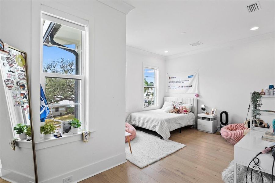 Furnished interior view inside a new home in , Tampa (Image 66).
