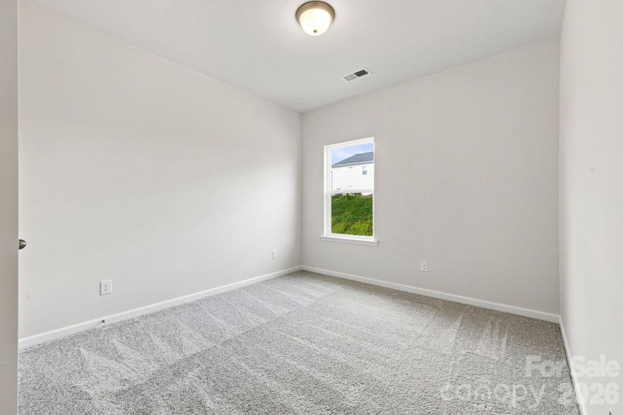 Spacious, unfurnished interior of a new home in Catawba Trace, Catawba (Image 32).
