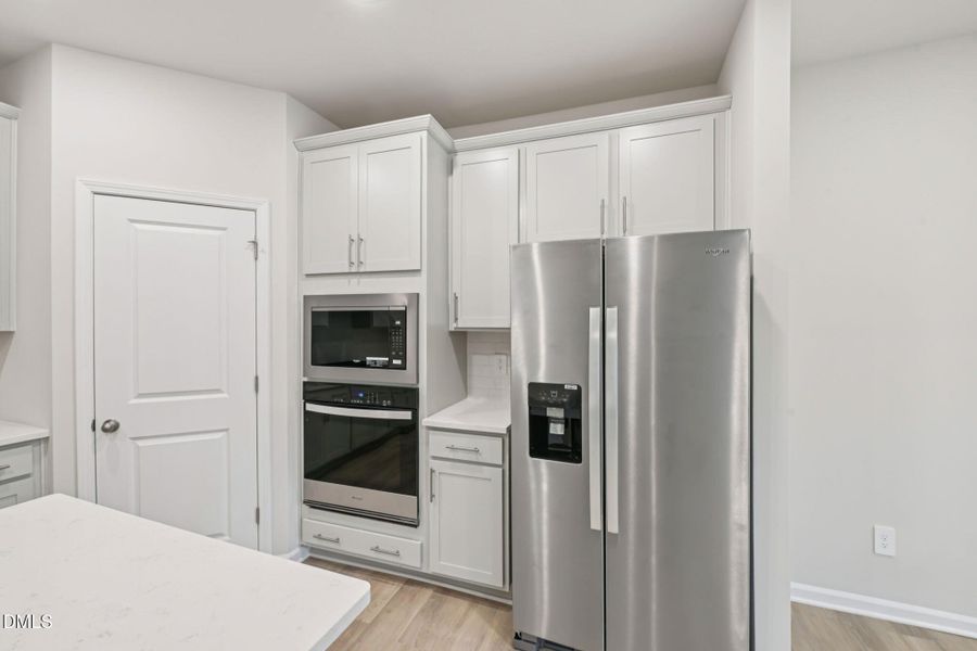 13-web-or-mls-Raleigh - Oak Manor - 133