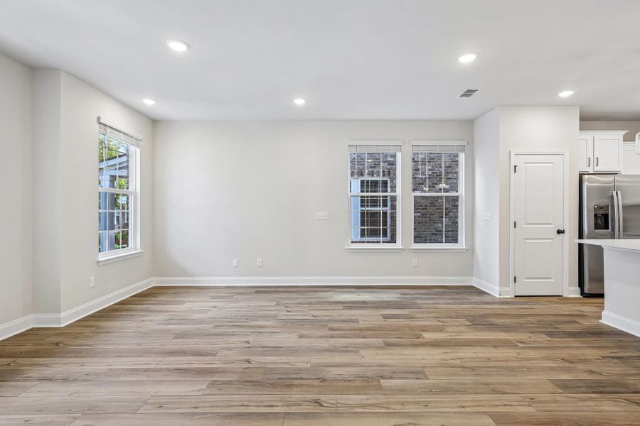 Great Room | For representation purposes only. Options and layout may vary by community and home plan. Great Room | For representation purposes only. Options and layout may vary by community and home plan.