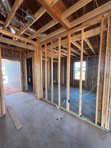Spacious, unfurnished interior of a new home in , Abilene (Image 7).