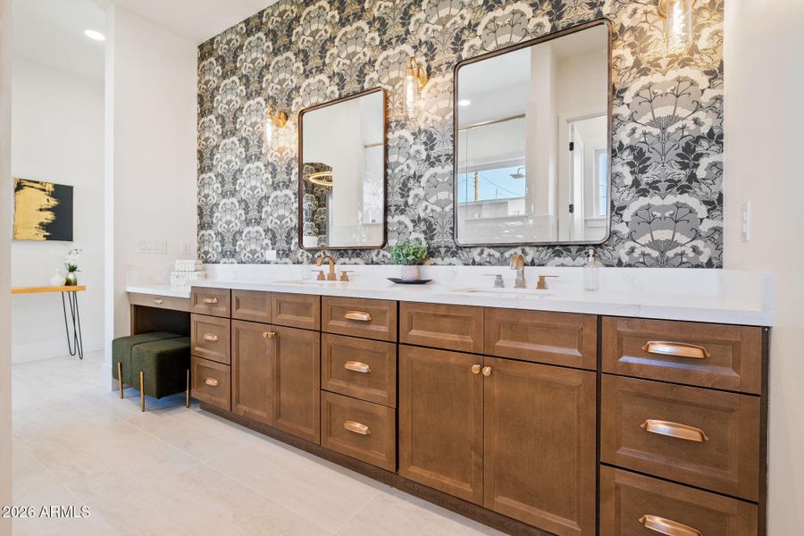 52-web-or-mls-A7405997