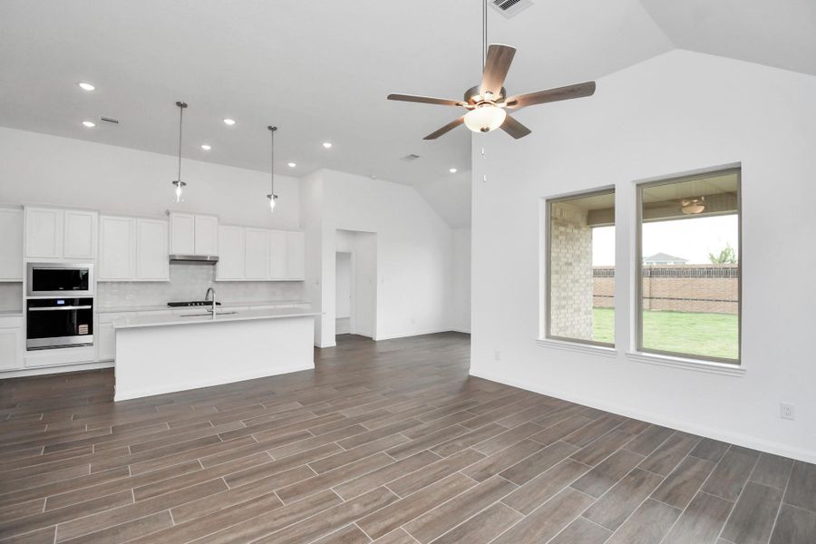Spacious, unfurnished interior of a new home in 50' Traditional Homes at Elyson, Katy (Image 27). Spacious, unfurnished interior of a new home in 50' Traditional Homes at Elyson, Katy (Image 27).