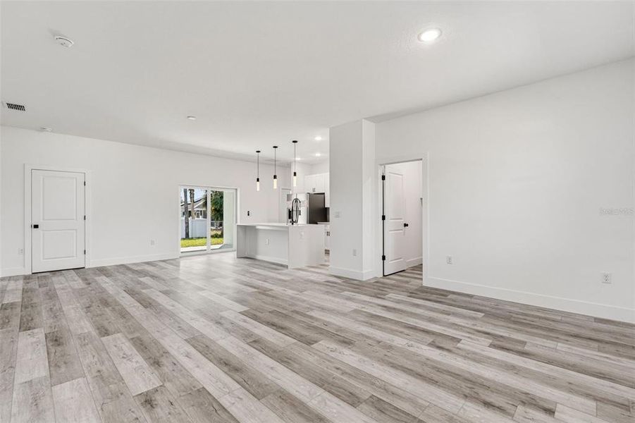 Spacious, unfurnished interior of a new home in , North Port (Image 23).