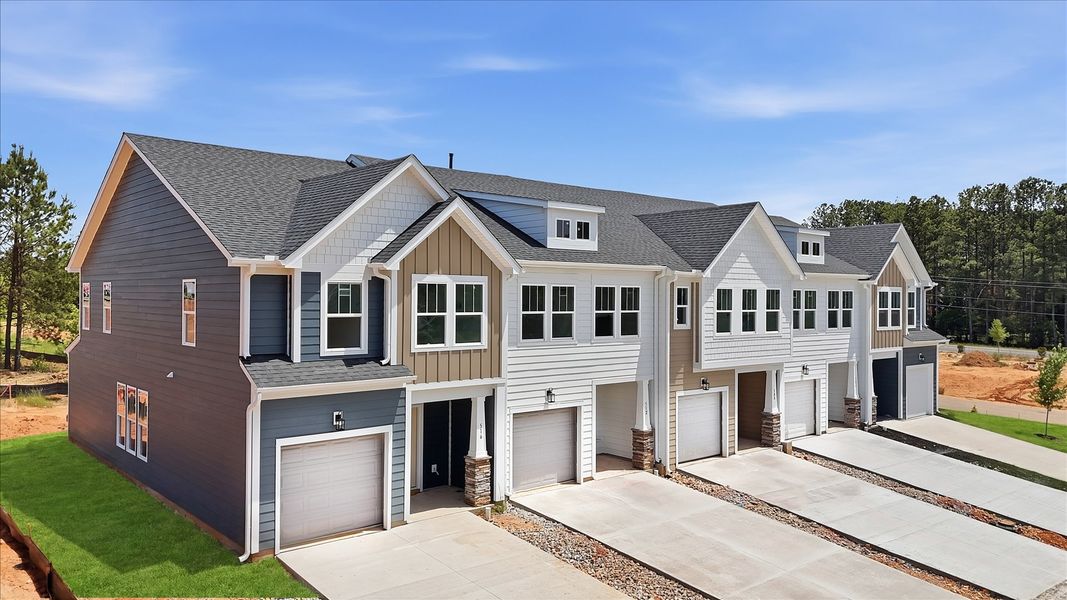 Front exterior of a new home in Barton Hollow, Fountain Inn, SC, highlighting curb appeal (Image 22). Front exterior of a new home in Barton Hollow, Fountain Inn, SC, highlighting curb appeal (Image 22).