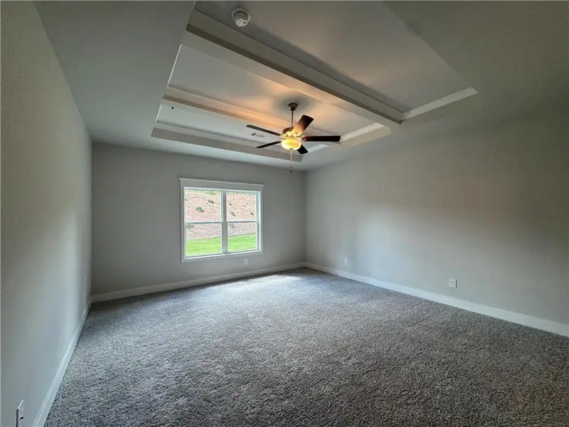 Spacious, unfurnished interior of a new home in Rosewood Lake Preserve, Hoschton (Image 20).