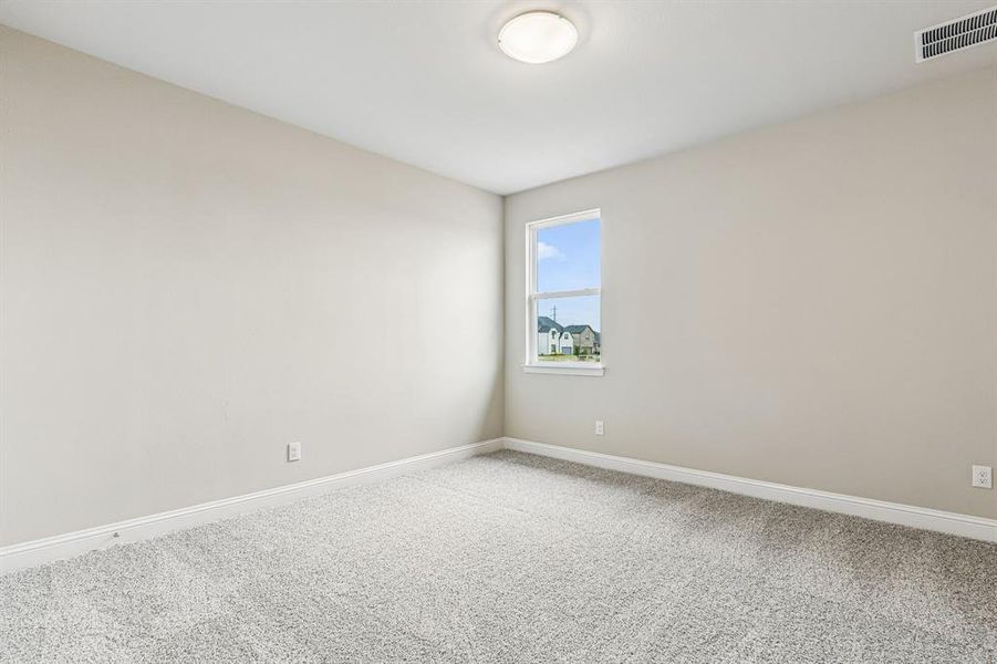 Spacious, unfurnished interior of a new home in Venetian, Weston (Image 20).