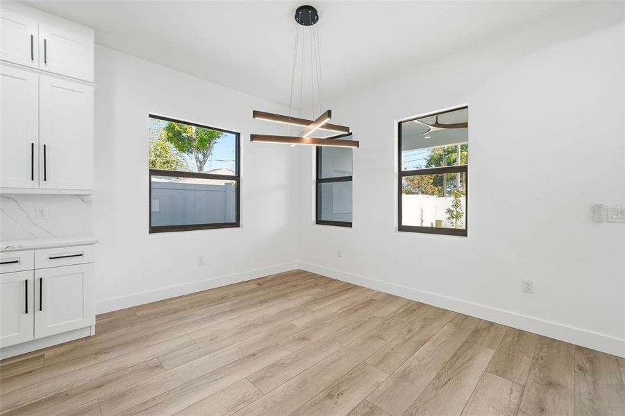 Spacious, unfurnished interior of a new home in , St. Petersburg (Image 42).