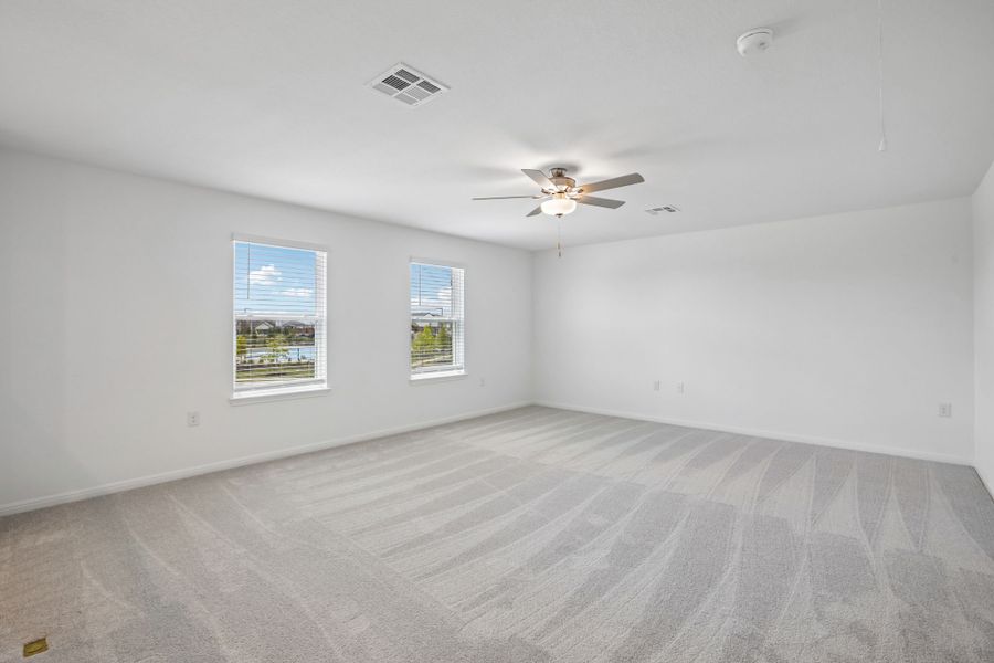 Spacious, unfurnished interior of a new home in Lisso, Pflugerville (Image 36).