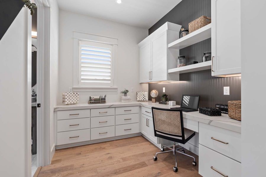 Representative furnished interior of a home built from the Kasie - Hidden Creek by MasterCraft Builder Group in SilverLeaf, St. Augustine (Image 11).