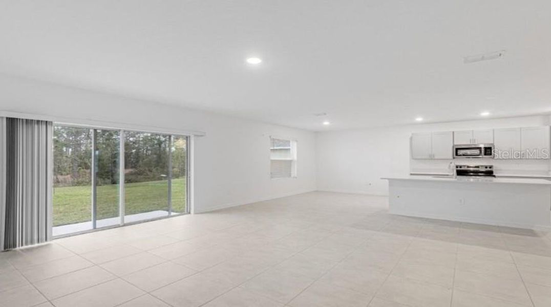 Spacious, unfurnished interior of a new home in Firethorn, Parrish (Image 21). Spacious, unfurnished interior of a new home in Firethorn, Parrish (Image 21).