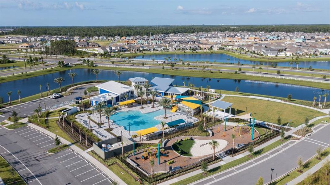 Community amenities in Meridian Parks, Orlando (Image 16).