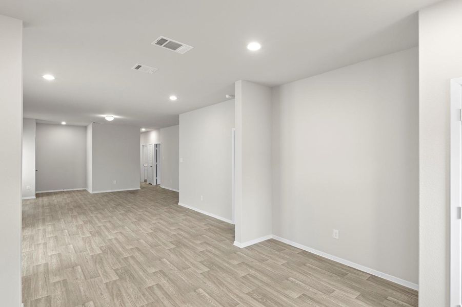 Spacious, unfurnished interior of a new home in Hymeadow, Maxwell (Image 28).