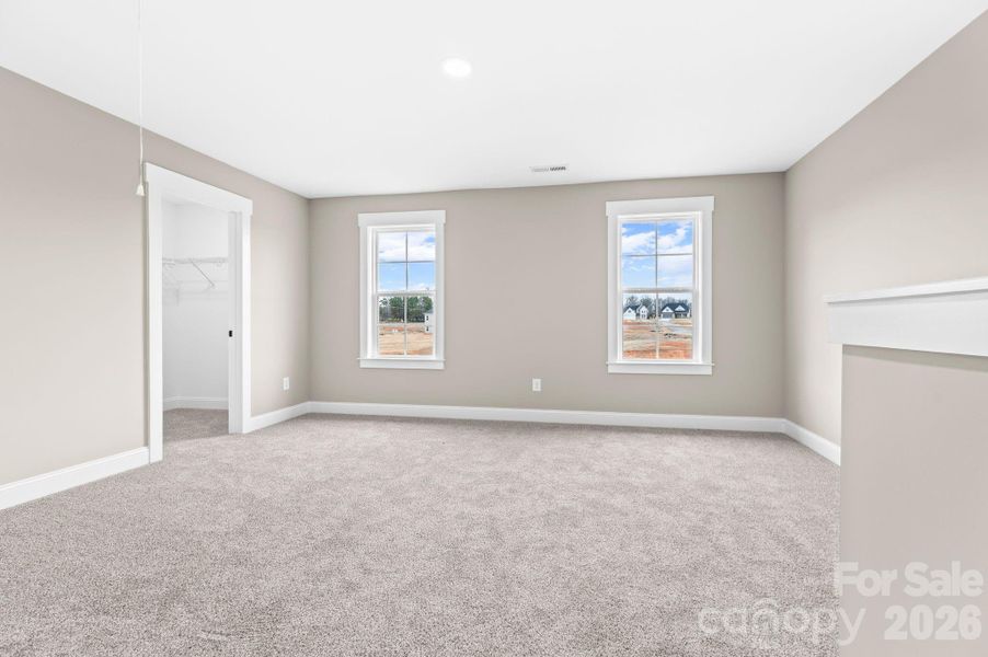 Spacious, unfurnished interior of a new home in , Lexington (Image 23).