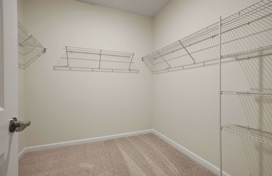 Owner's Walk-in Closet Owner's Walk-in Closet