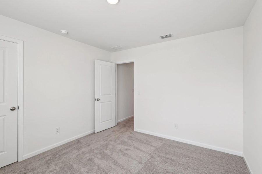 Representative unfurnished interior of a home built from the Luminary by Starlight Homes in The Summit at Carters Station, Columbia (Image 21).