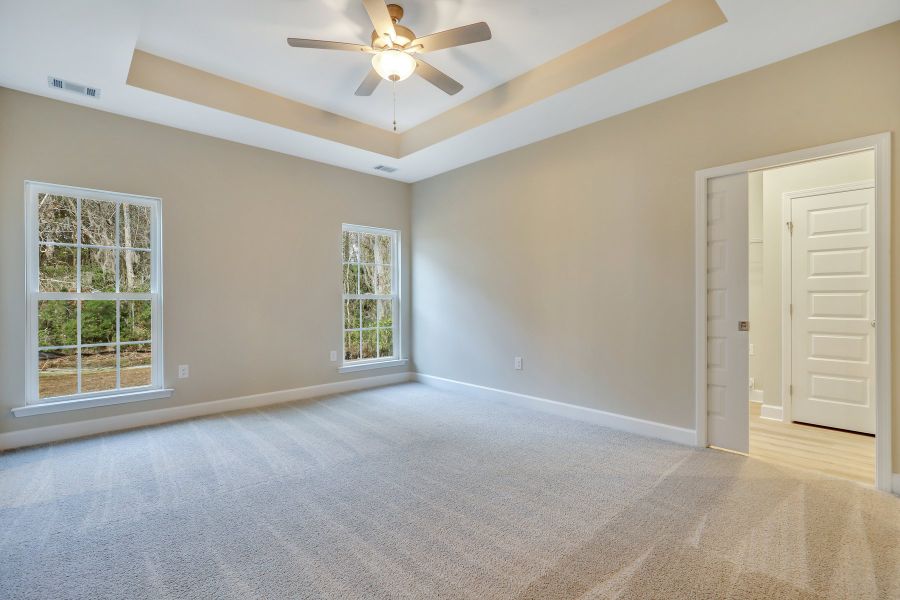 Hatteras – Primary Bedroom with Optional Laundry Access