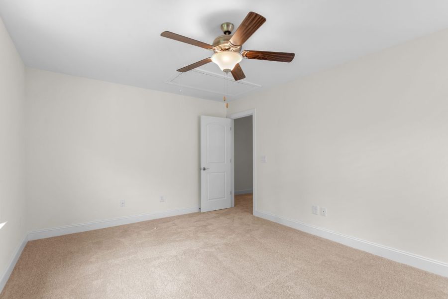 Representative unfurnished interior of a home built from the Fairfield Lux by Keystone Homes NC in Weybridge, Burlington (Image 21).