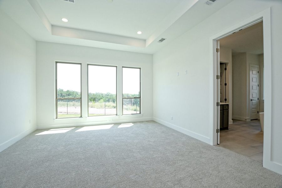 Representative unfurnished interior of a home built from the Topaz II by Giddens Homes in Riverstone, Georgetown (Image 121).