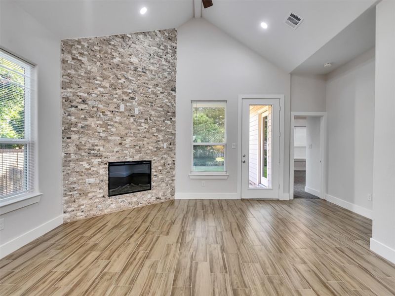 Spacious, unfurnished interior of a new home in , Dickinson (Image 12).