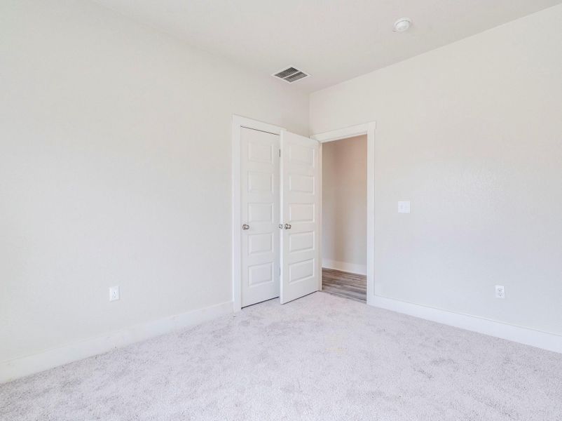 Spacious, unfurnished interior of a new home in , Elgin (Image 21).