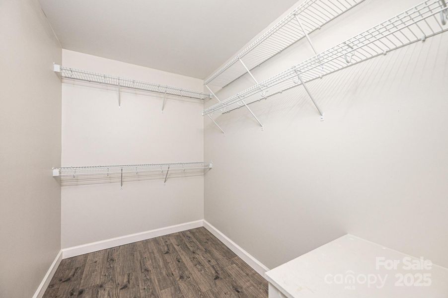 Image 33 of a home in .