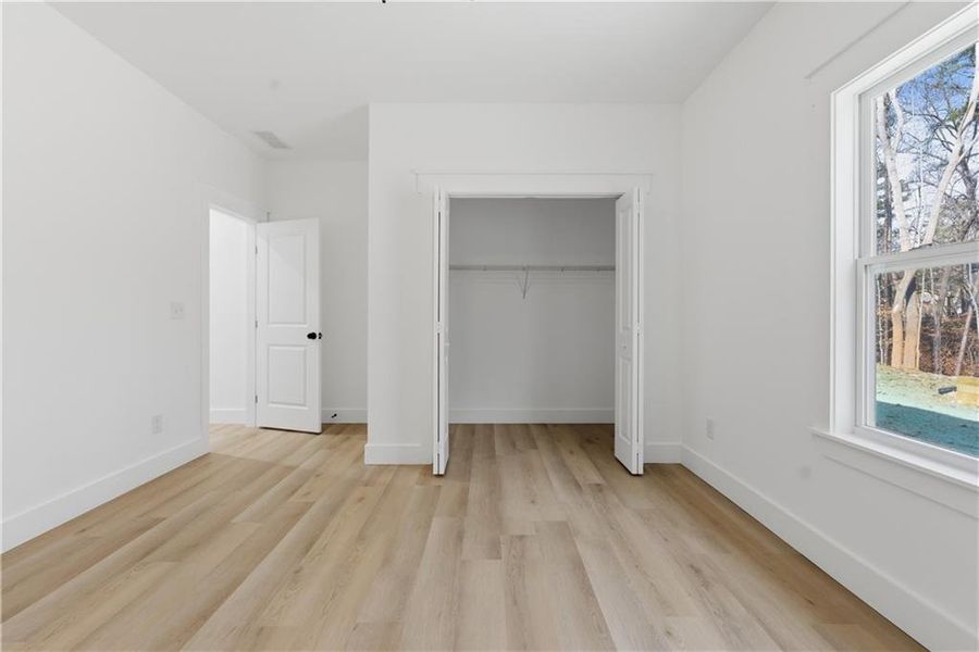 Spacious, unfurnished interior of a new home in , Cartersville (Image 36).