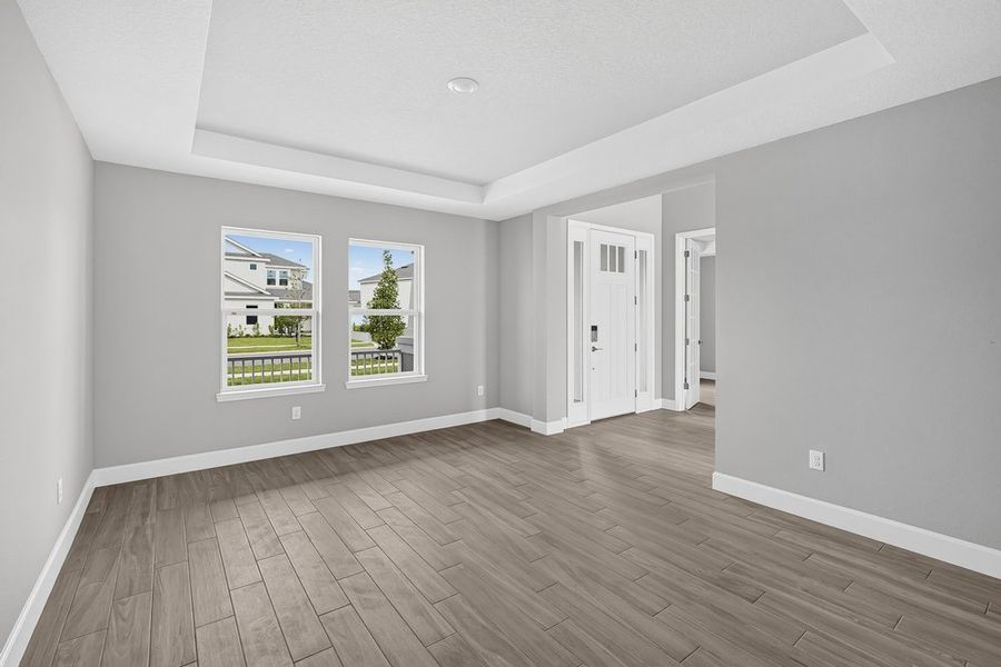 Spacious, unfurnished interior of a new home in Victoria Lakes, Odessa (Image 12).