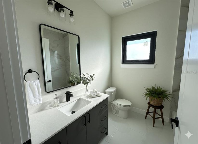 Furnished interior view inside a new home in , Port Charlotte (Image 10).