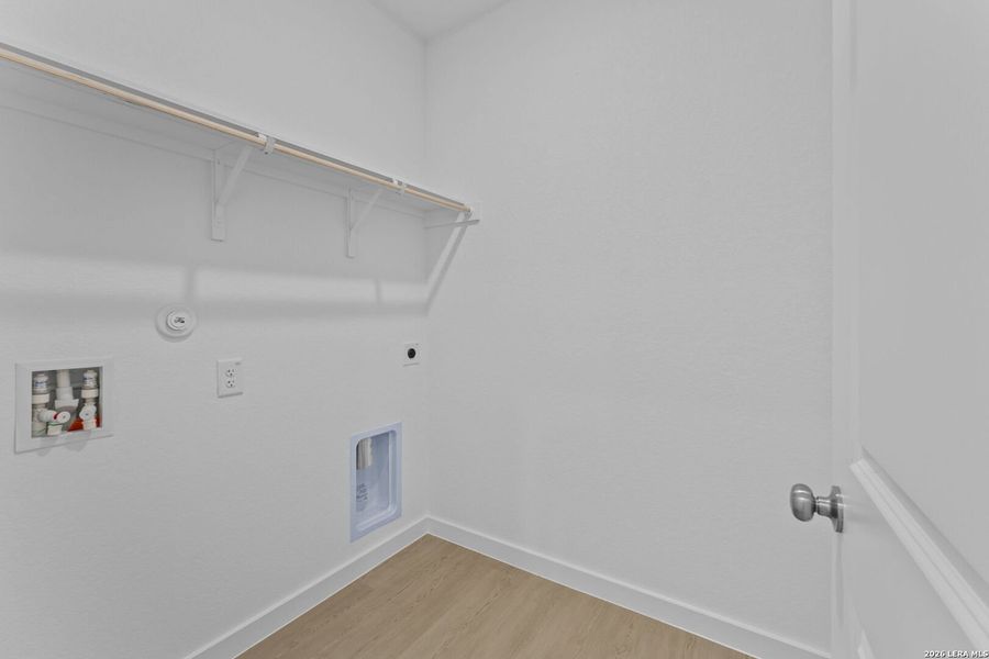 Spacious, unfurnished interior of a new home in Hightop Ridge, Converse (Image 24).