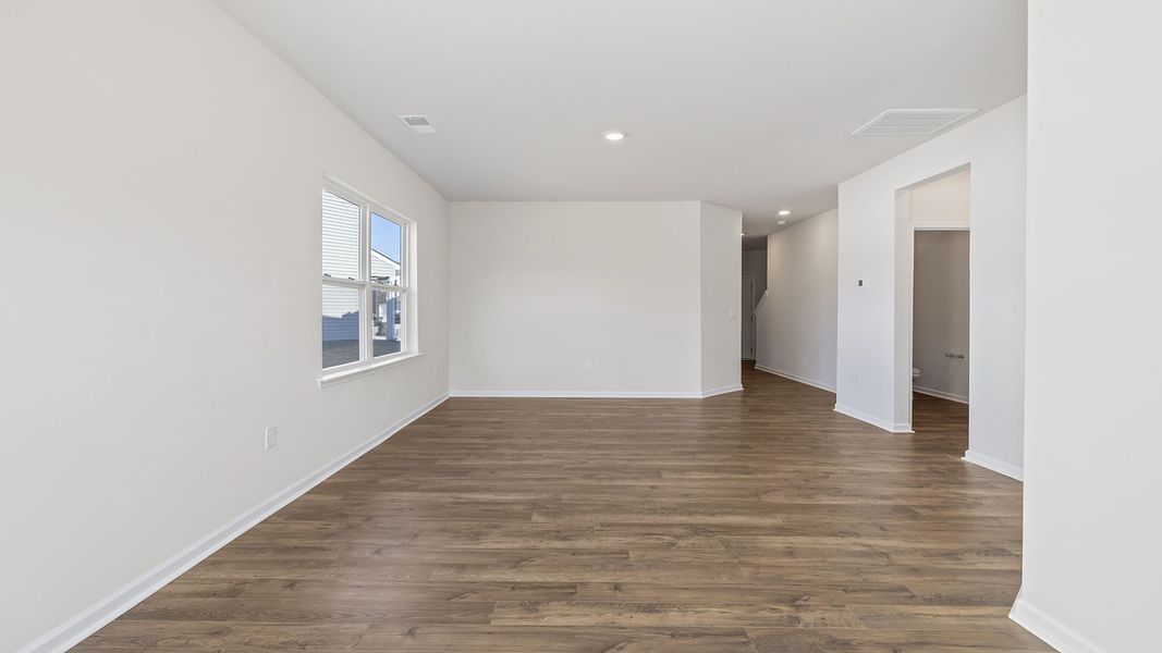 Spacious, unfurnished interior of a new home in Brookside Ridge Townhomes, Greer (Image 18).