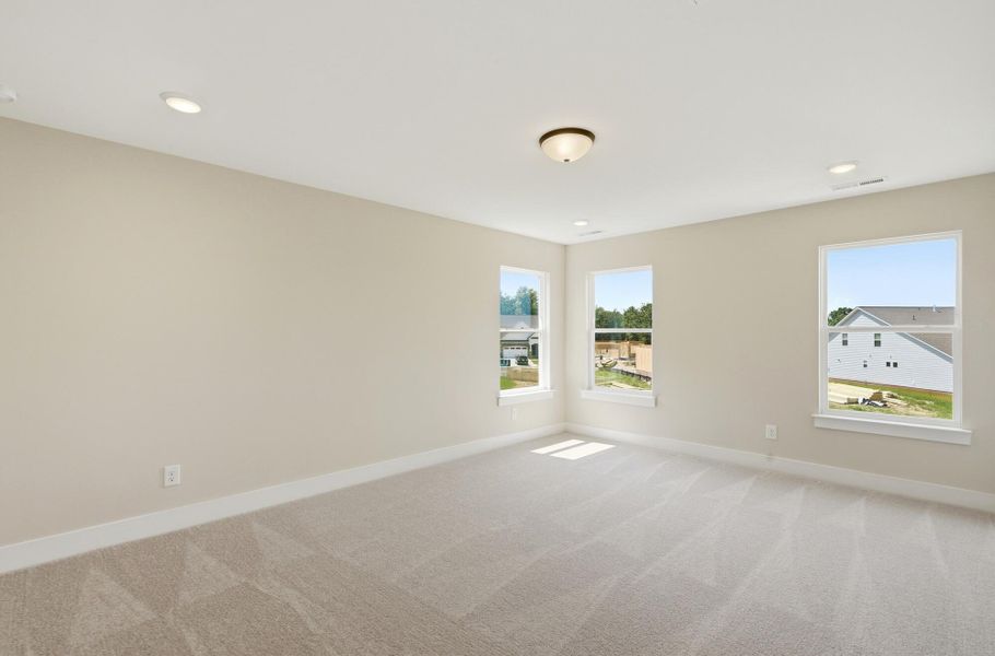 Spacious, unfurnished interior of a new home in Waterford Commons, Rock Hill (Image 39).
