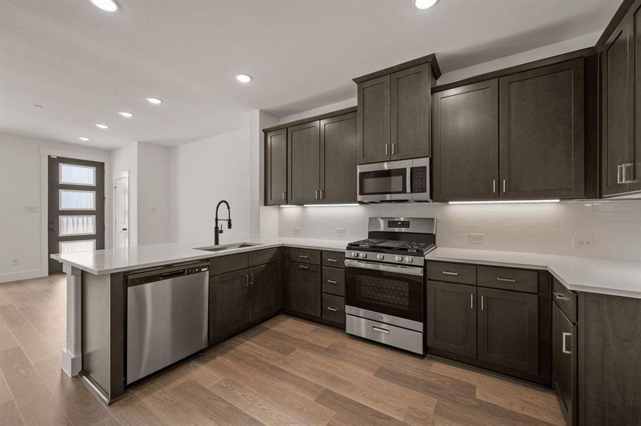1404 Solterra Blvd-010