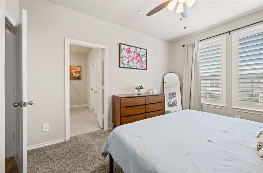 Furnished interior view inside a new home in , Fort Worth (Image 10).