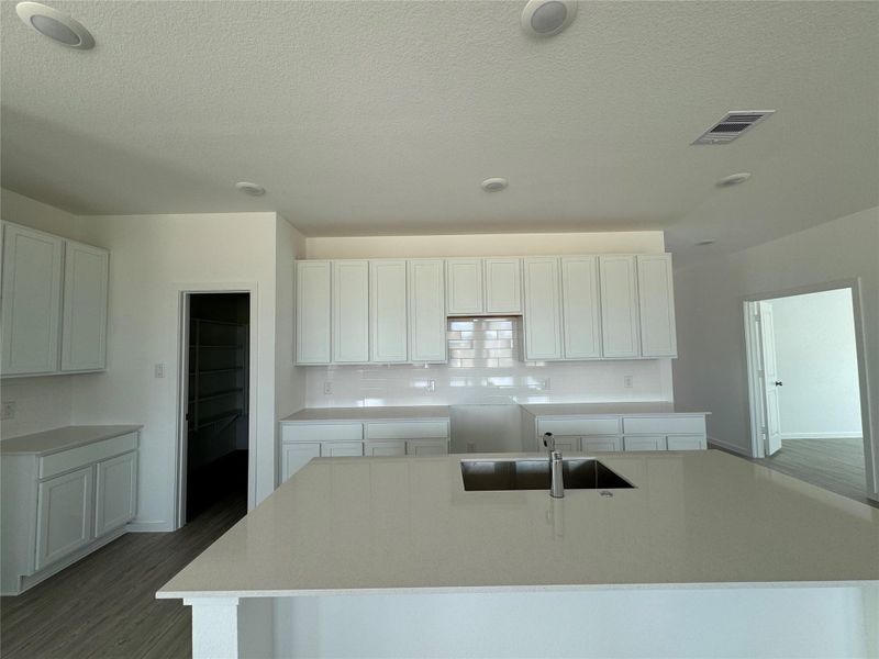 Pictures are representative of floor plan - not actual home Pictures are representative of floor plan - not actual home