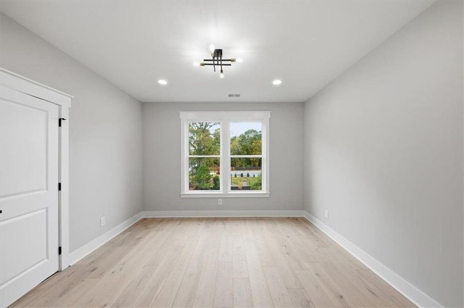 Spacious, unfurnished interior of a new home in , Acworth (Image 35).