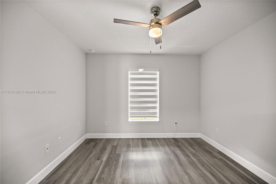 Spacious, unfurnished interior of a new home in , Dunnellon (Image 23).
