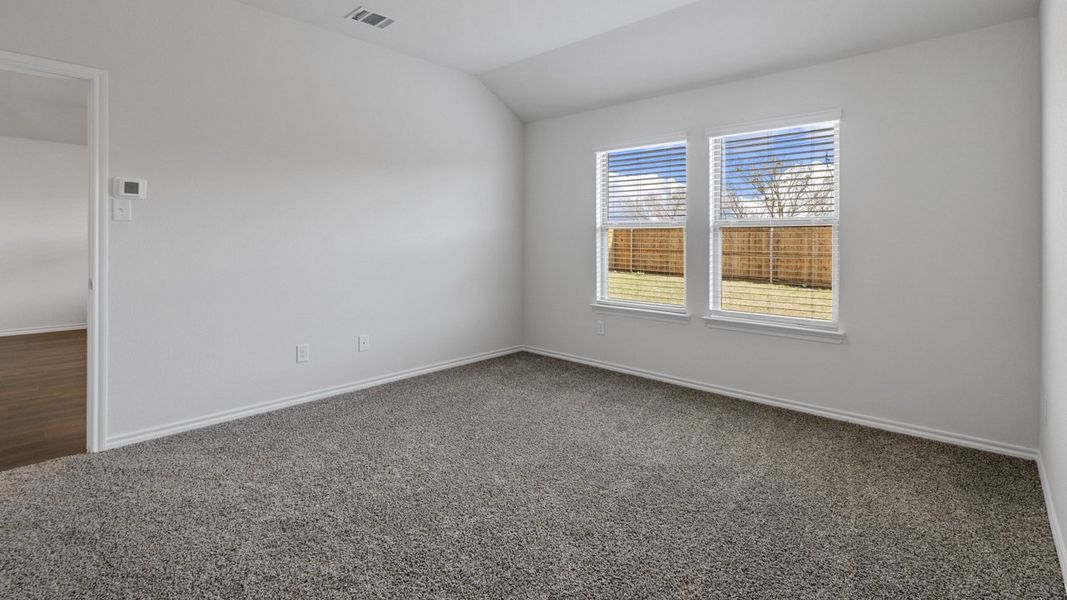 Spacious, unfurnished interior of a new home in Wildwood, Royse City (Image 21).