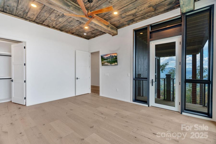 Image 41 of a home in .