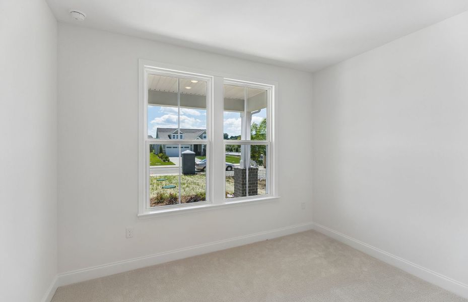 Spacious, unfurnished interior of a new home in Del Webb Southern Harmony, Murfreesboro (Image 35).