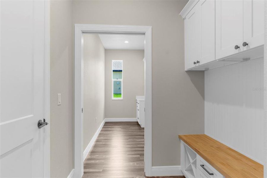 Spacious, unfurnished interior of a new home in , Weeki Wachee (Image 60).